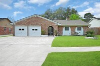 Building Photo - 12415 Lima Dr