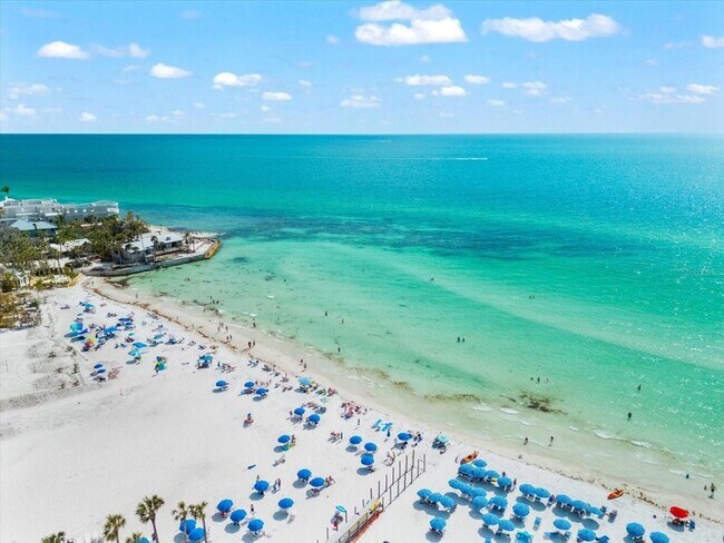 Building Photo - 6708 Sarasea Cir