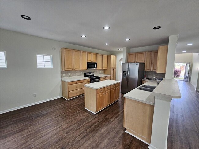 Building Photo - 1186 Scenic View Cir