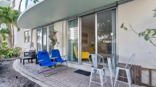 Building Photo - 3901 S Ocean Dr