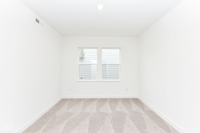 Building Photo - 16913 Sherwin Ct