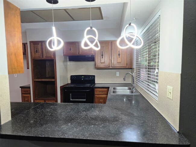 Building Photo - 1903 Riflewood Cir