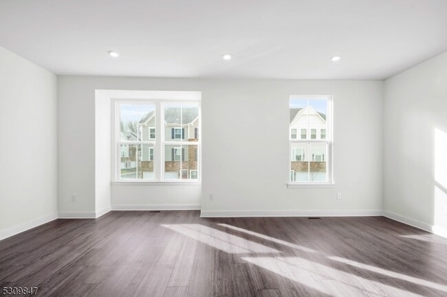 Building Photo - 7 Peckwell St