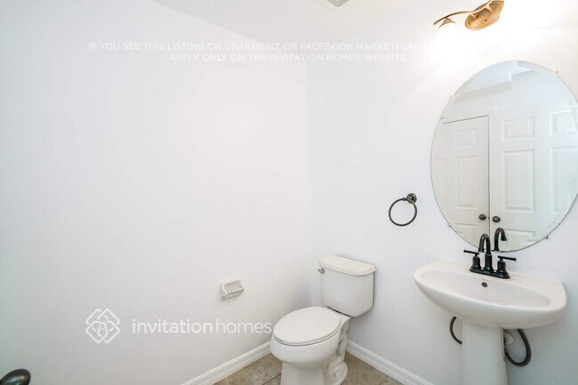 Building Photo - 11118 Great Neck Rd