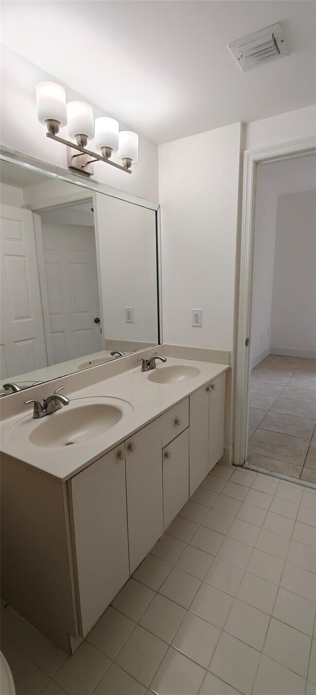 Building Photo - 7085 Nova Dr