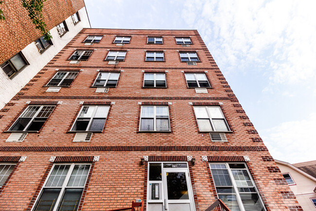 Primary Photo - 1710 Newkirk Ave