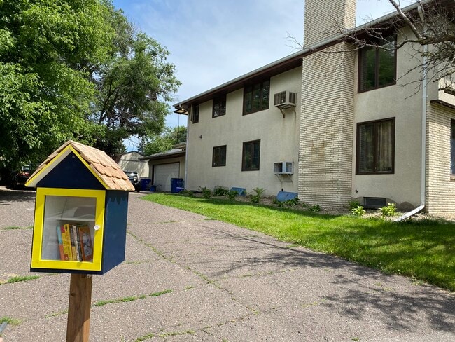 Building Photo - 491 Wheelock Pkwy E