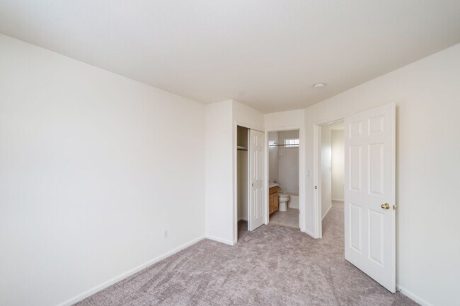 Building Photo - 299 W Jamison Cir