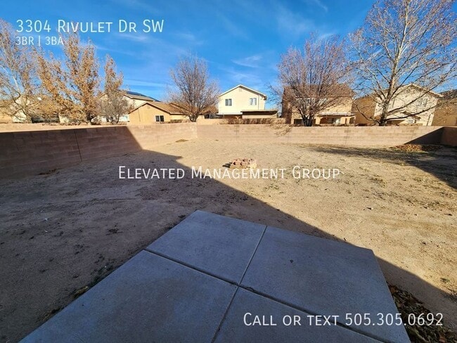 Building Photo - Amazing, Large 3 Bedroom Home in Southwest...