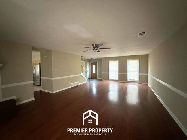 Building Photo - 8842 Aspen View Cove