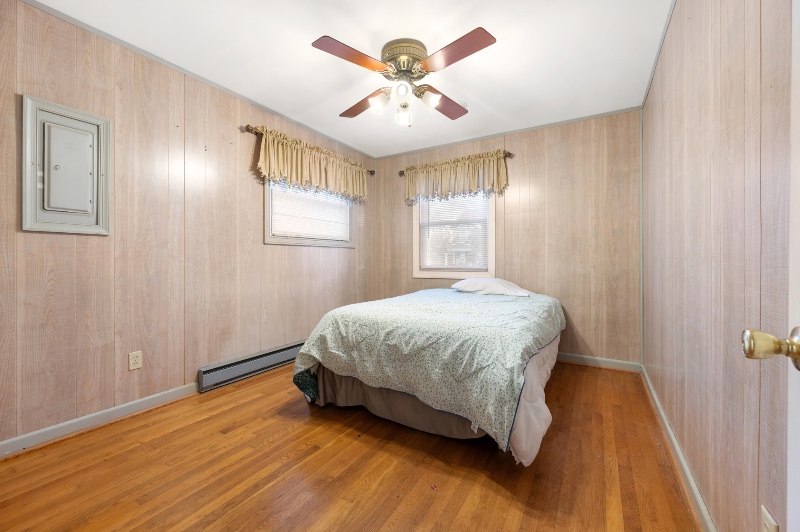 Building Photo - 607 16th St