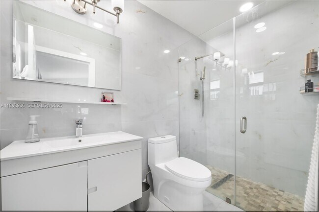 Building Photo - 8840 SW 181st Terrace