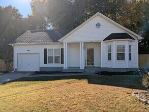 Building Photo - Move in Ready Ranch in Tall Oaks