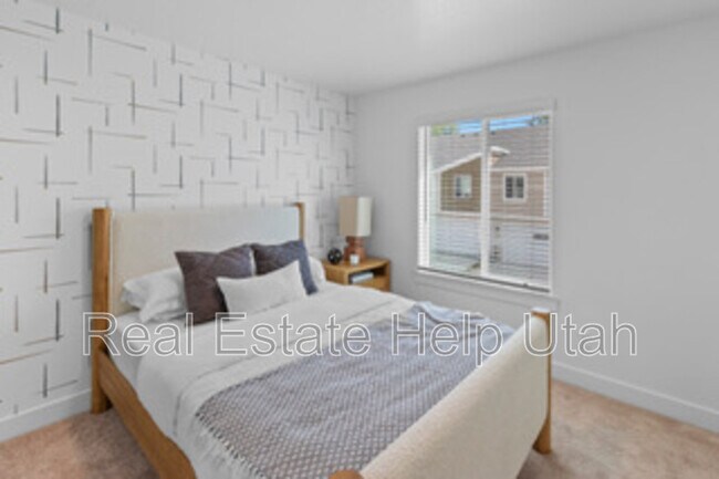 Building Photo - 285 W 1150 N