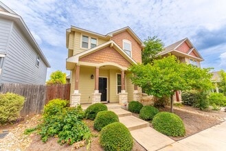 Building Photo - Stunning 3 bedroom/3 bathroom House in Austin!!!