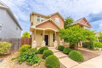 Building Photo - Stunning 3 bedroom/3 bathroom House in Austin!!!