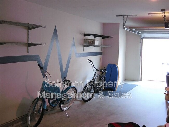 Building Photo - 505 Lands End Way