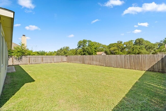 Building Photo - 817 Tabernash Dr