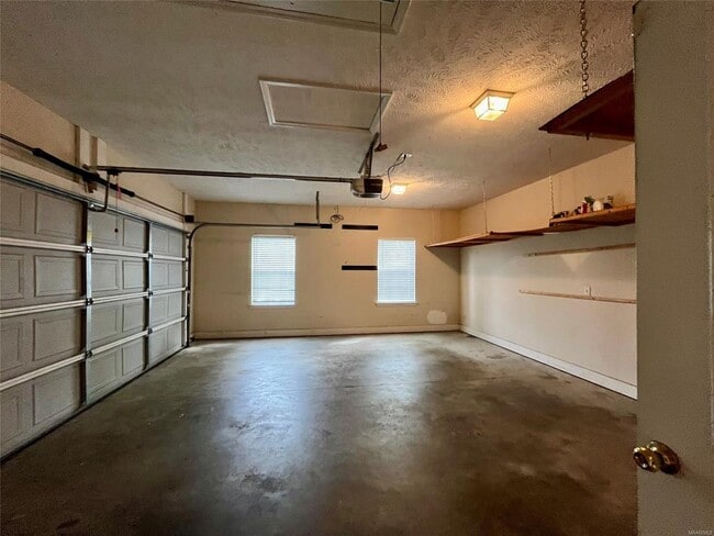 Building Photo - 9679 Greythorne Way