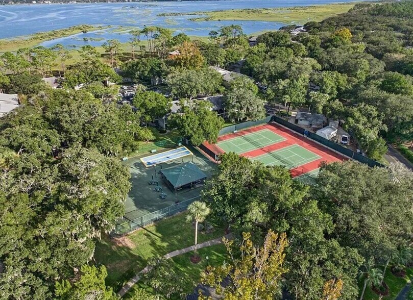 Building Photo - 19 Alcira Ct