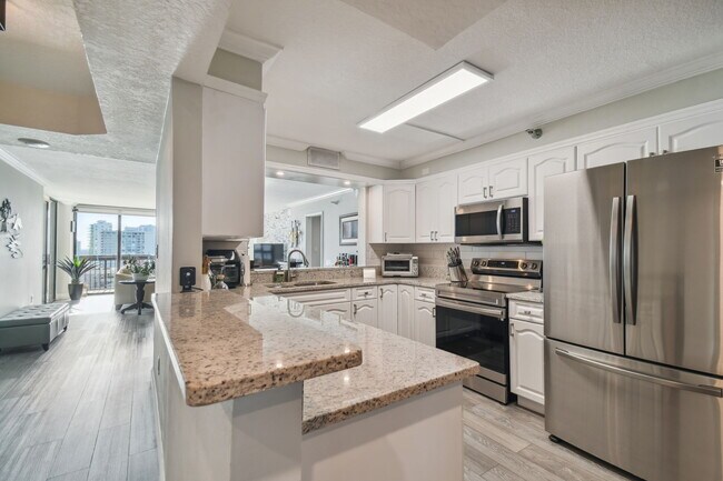 Building Photo - 2413 Bayshore Blvd