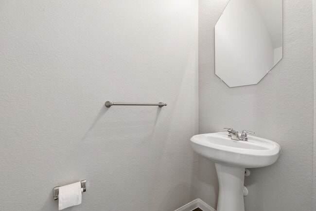 Building Photo - 2519 Moapa Dr