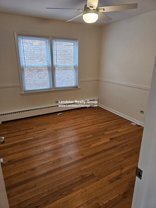 Building Photo - 7247 W Touhy Ave