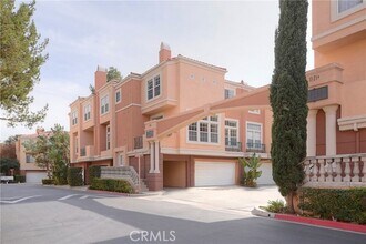 Building Photo - 2 Arese Aisle