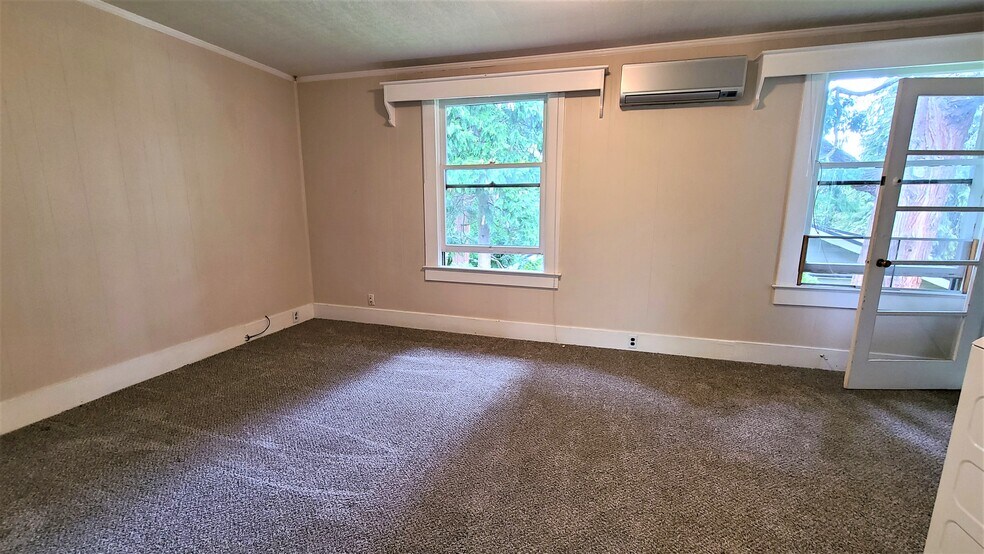 Living Room - 602 NW 9th St