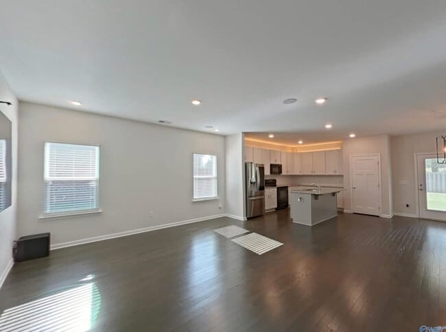 Building Photo - "Charming 3-Bed Oasis with Granite Touches & Hardwood Elegance and loads of high tech upgrades in...