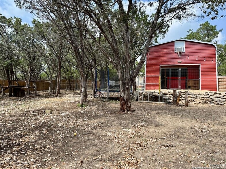 Building Photo - 1224 Campfire