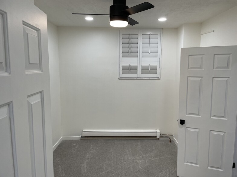 Bedroom - 125 E 1st Ave