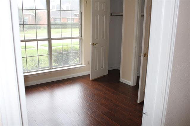 Building Photo - 4112 Howard Dr