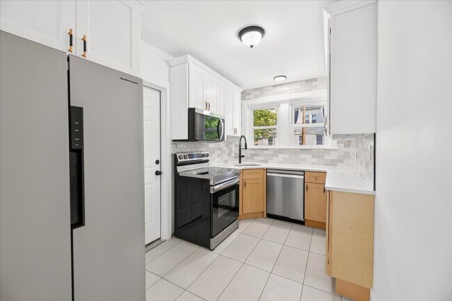 Building Photo - 430 Cinnaminson Ave