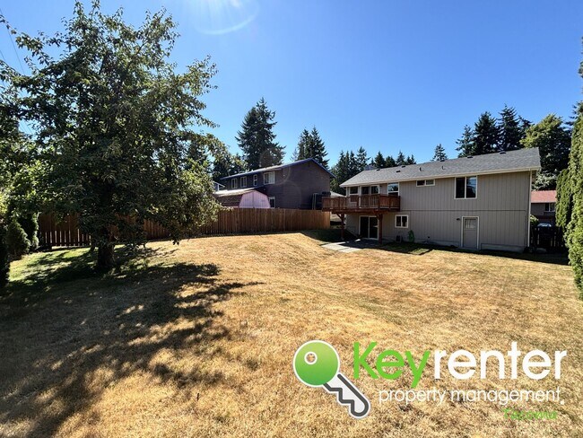 Building Photo - North Tacoma home located in Cul-De-Sac an...