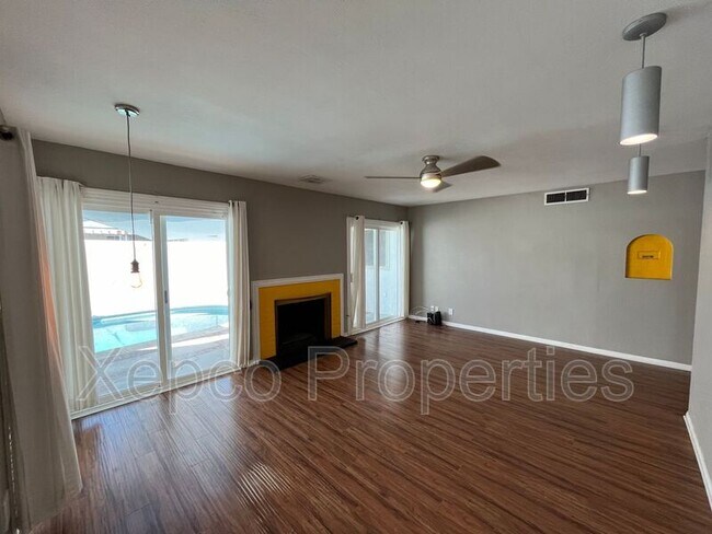 Building Photo - 4080 Cll San Antonio