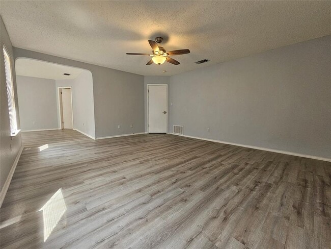 Building Photo - 1113 Stillwell Ridge