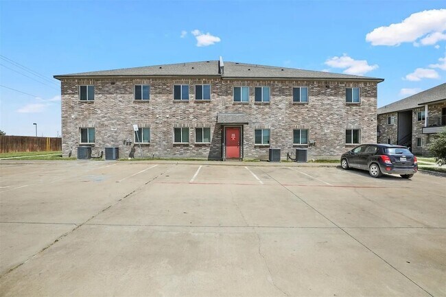 Building Photo - 512 E Hazelwood St