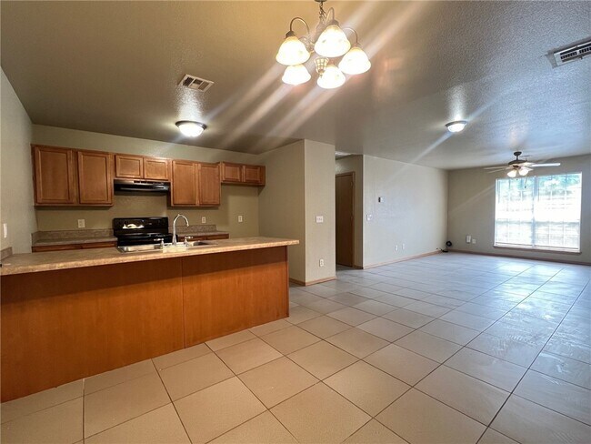 Building Photo - 1132 Remington Dr