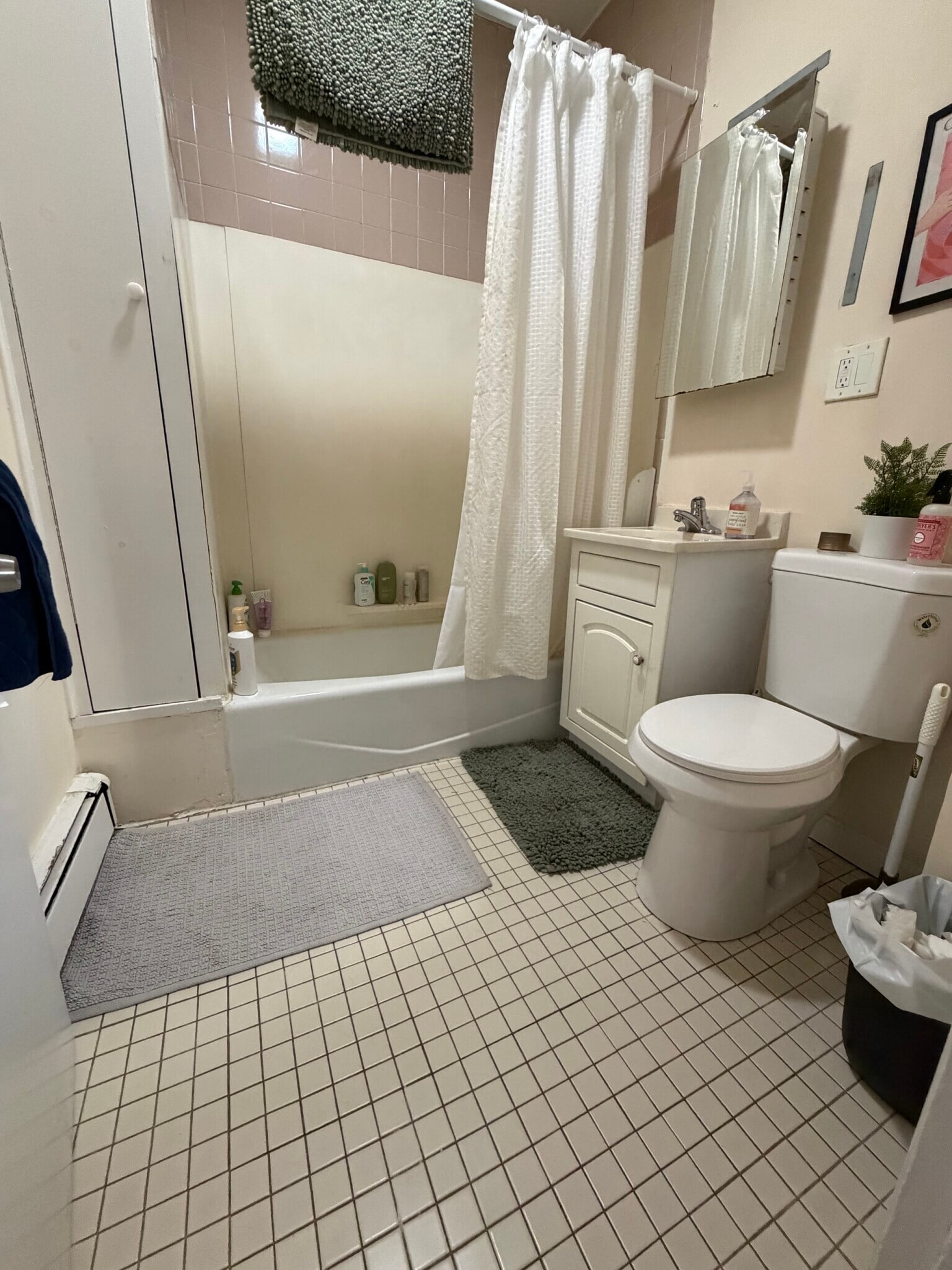 Building Photo - 68 Winchester St