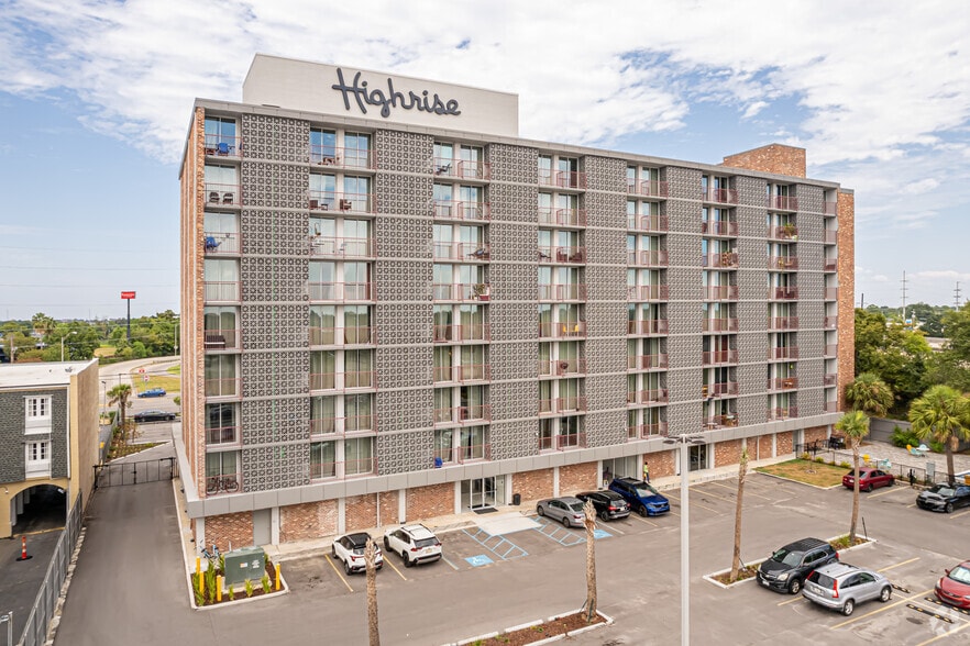 Primary Photo - Highrise NOLA