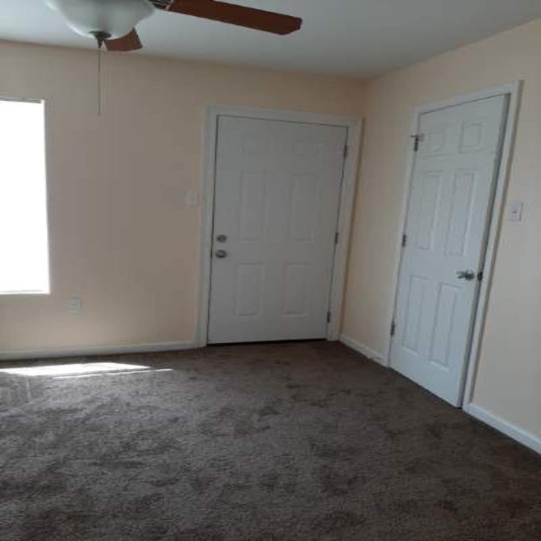 Building Photo - 4900 Pecan St