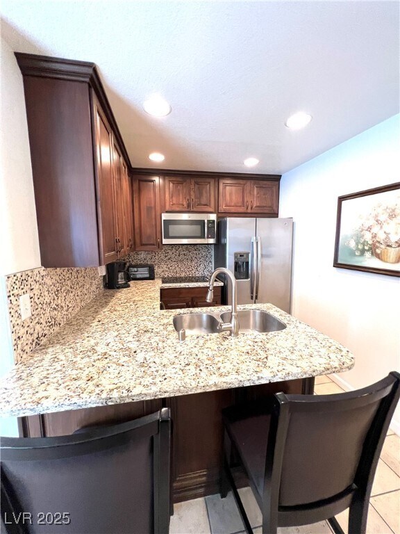 Primary Photo - 490 Elm Dr