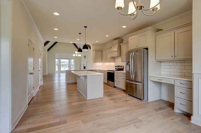 Building Photo - Custom Build in Sango.  Wow Factor