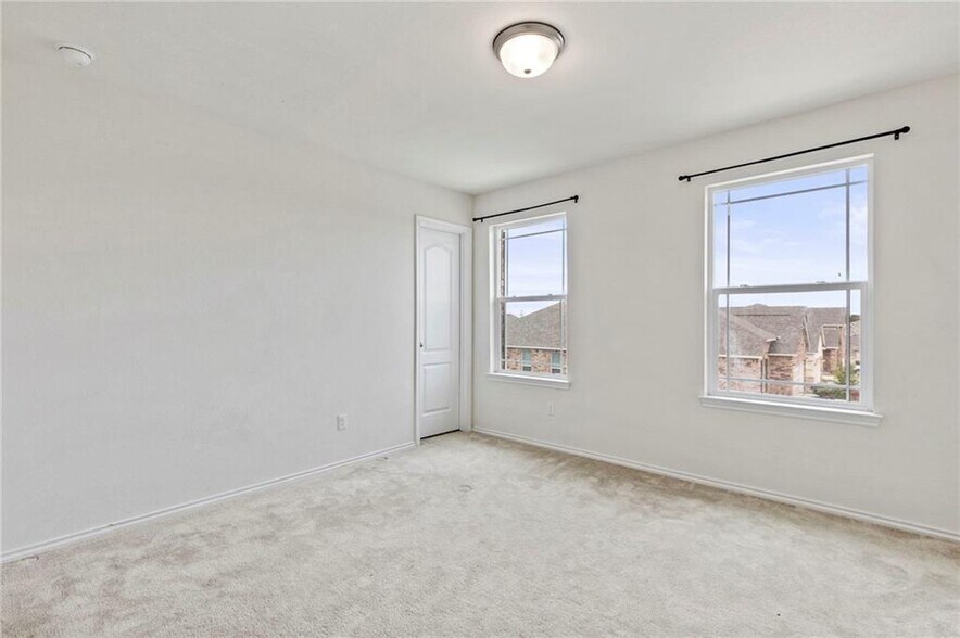 Building Photo - 201 Danablu Dr