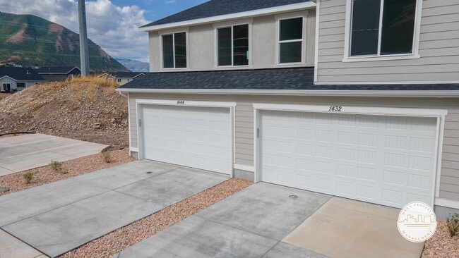 Building Photo - Brand New Townhome In Spanish Fork With Lu...