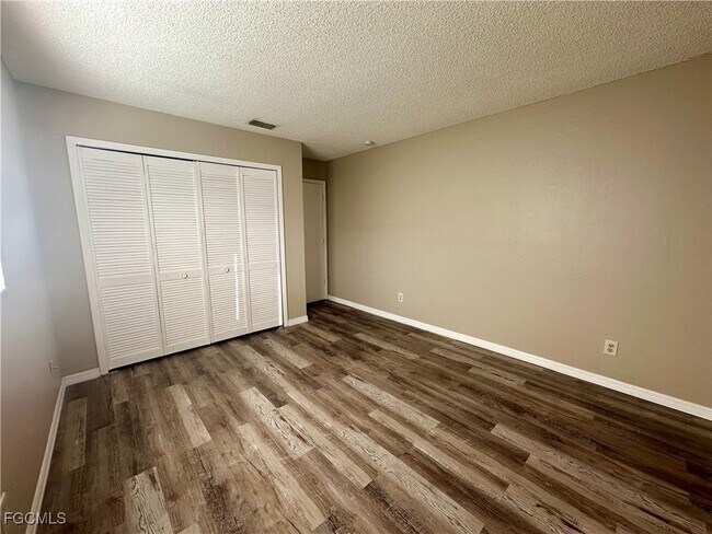 Building Photo - 829 Gleason Pkwy