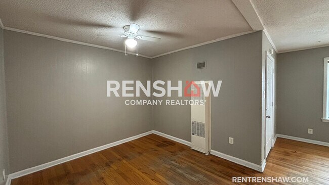 Building Photo - 5022 Byron Rd