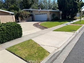 Building Photo - 3292 Yellowtail Dr