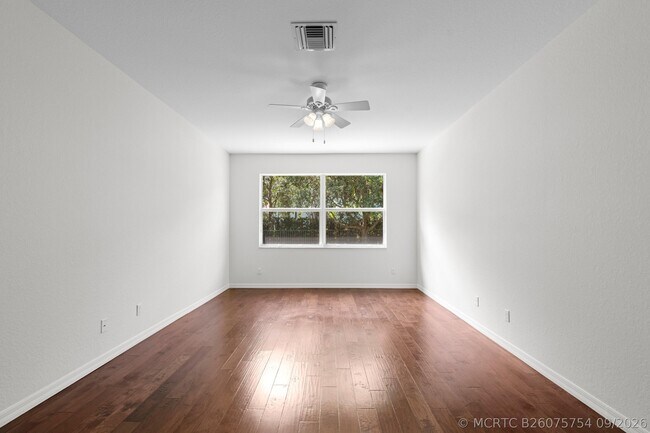 Building Photo - 102 Crab Cay Way